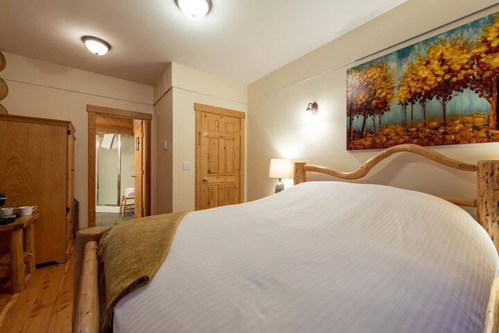Room 28 of 55