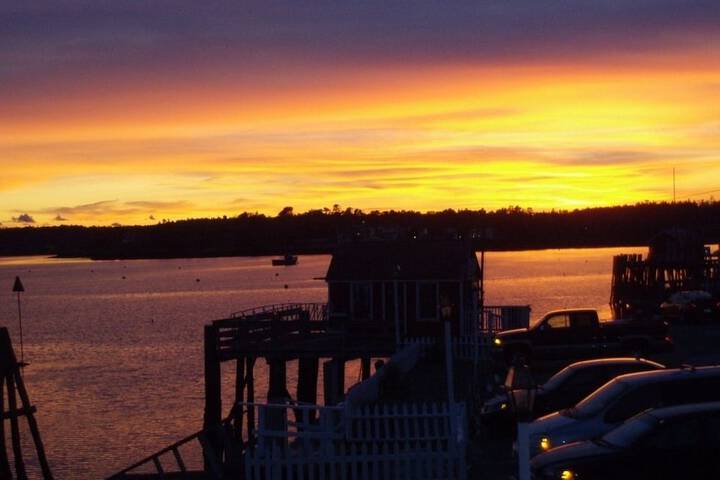 Tugboat Inn