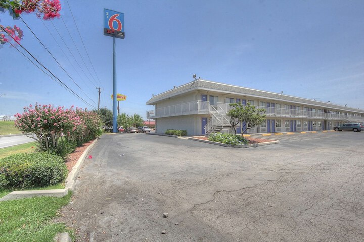 Hotel 2 of 37