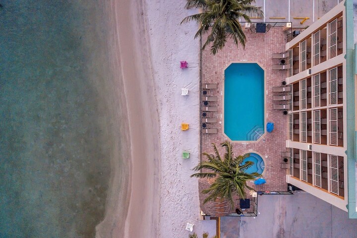 Hotel 15 of 116