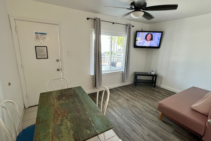 Room 61 of 71