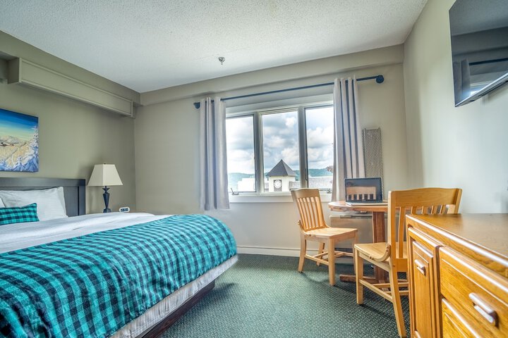 Room 11 of 37
