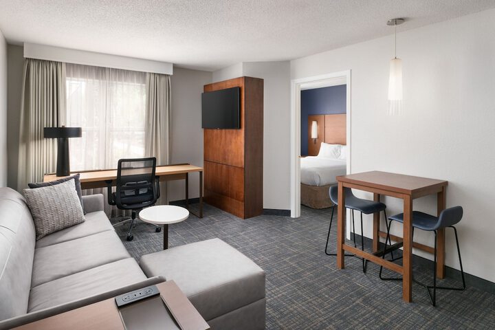 Room 28 of 42