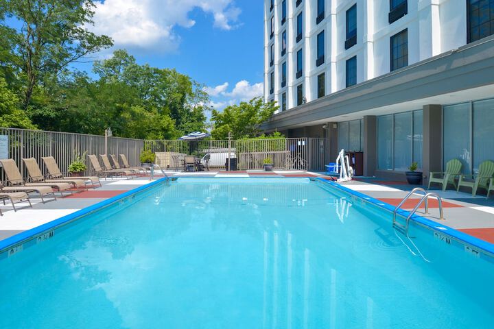 Pool 9 of 61