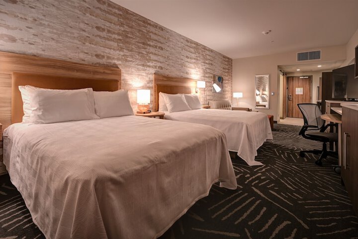 Room 19 of 56
