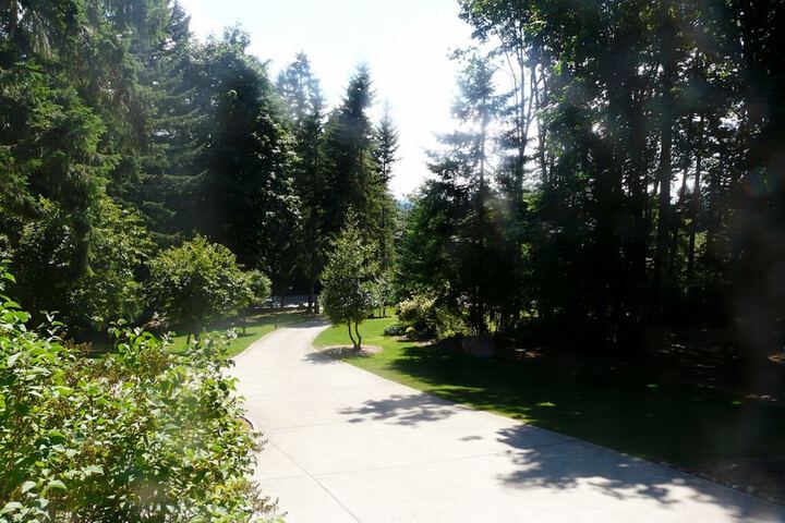 Property Grounds 43 of 46