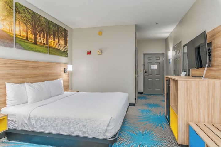 Days Inn & Suites by Wyndham Prattville-Montgomery