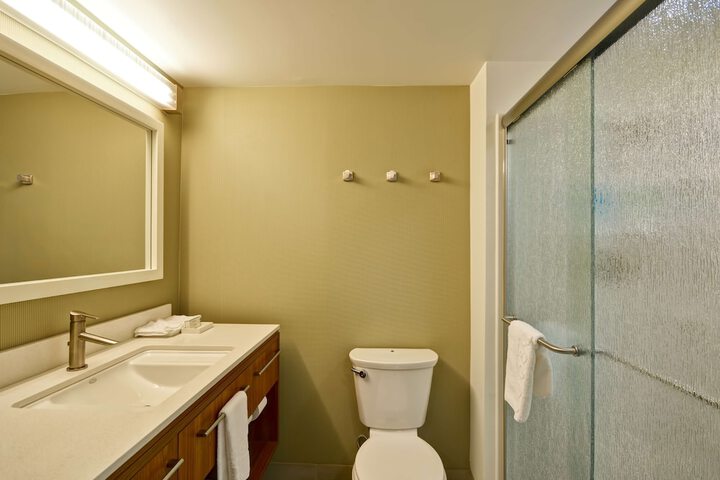 Room 15 of 39