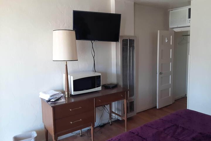 Room 21 of 31