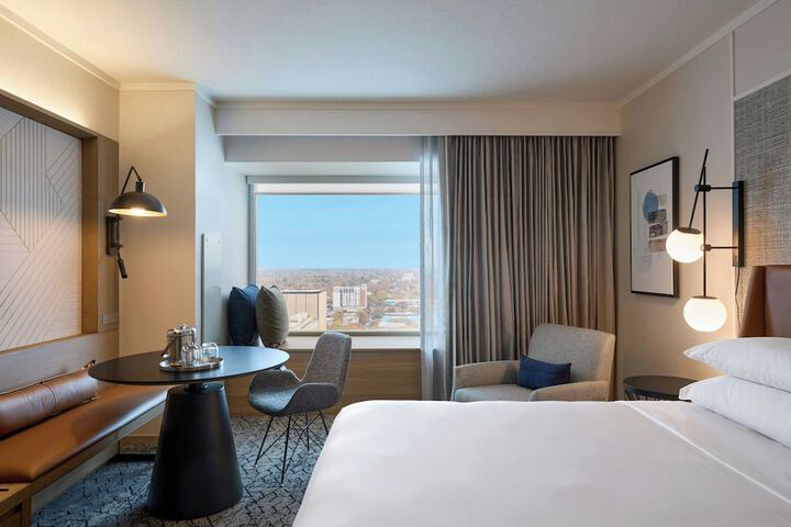 Sheraton Grand Sacramento Hotel