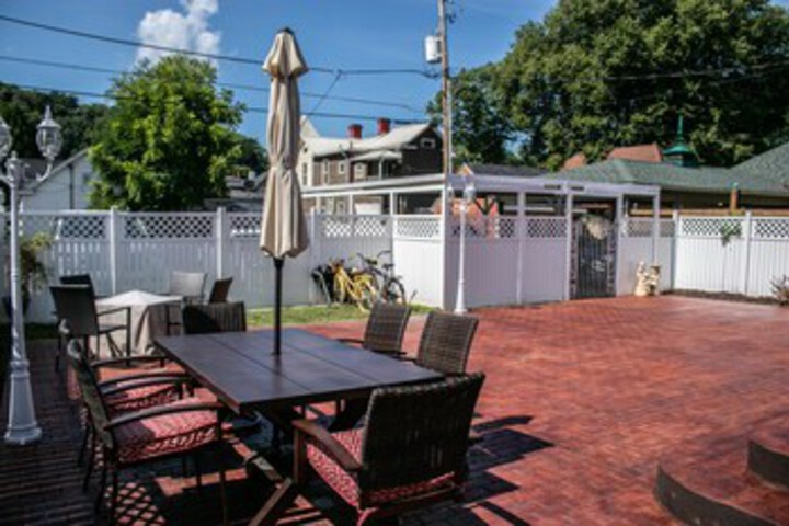 Governors Inn Bed & Breakfast