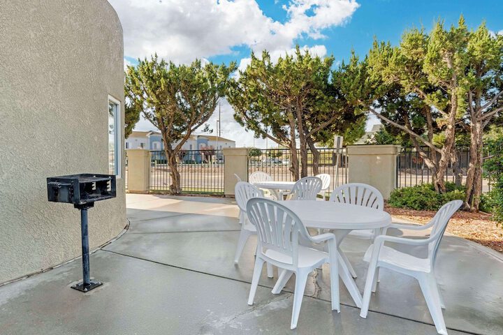 Comfort Inn Lathrop - Stockton Airport