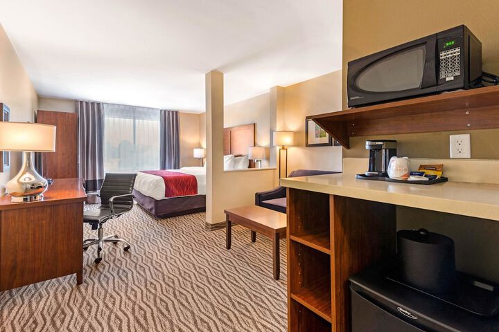 Room 12 of 25