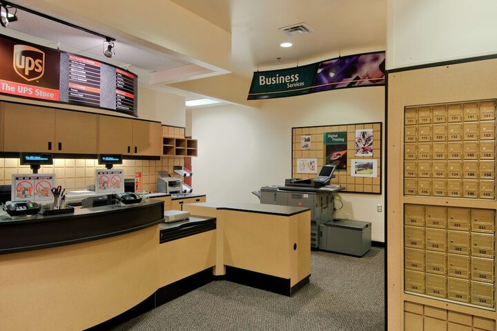 Business Center 87 of 87