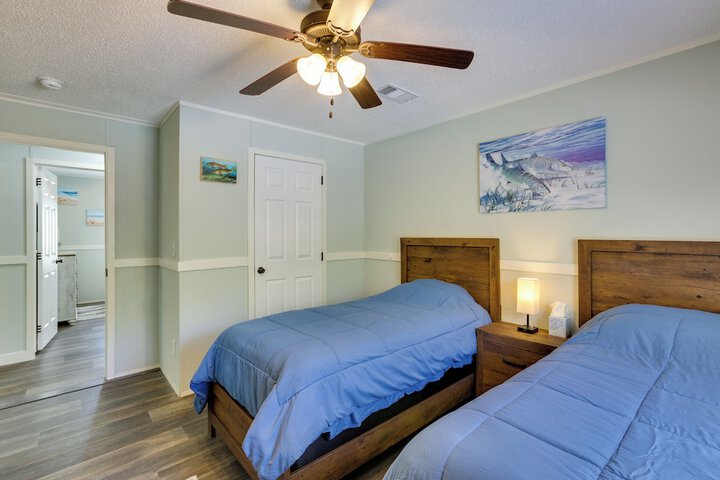 Charming Perry Home 2 Mi to the Gulf!