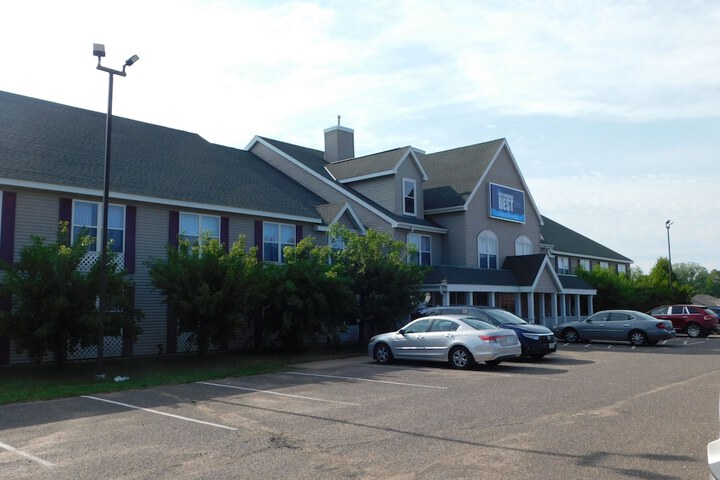 Hotel 2 of 44