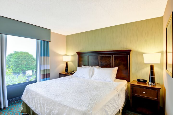 Hampton Inn by Hilton New Bedford / Fairhaven