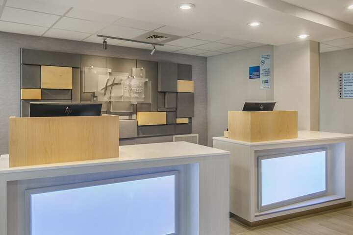 Holiday Inn Express Hotel & Stes Mt. Arlington Rockaway Area by IHG