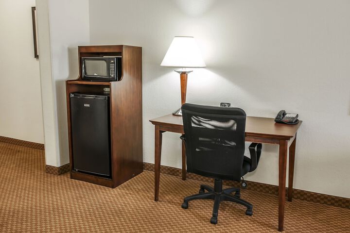 Room 18 of 38