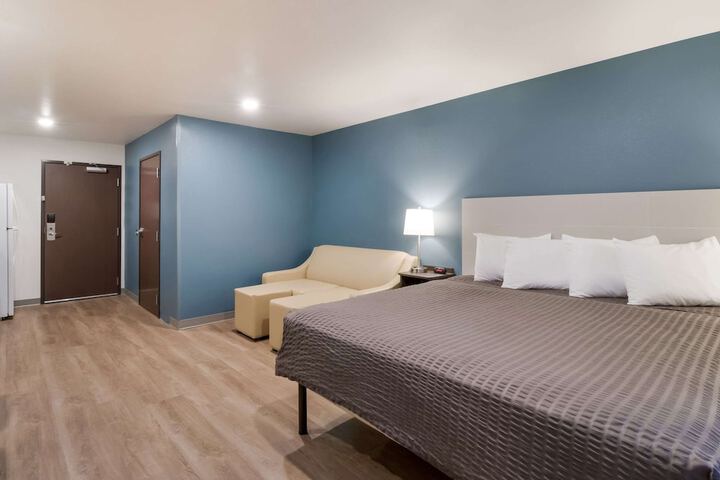 Room 25 of 26
