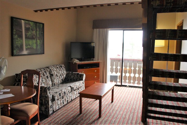 Room 63 of 145