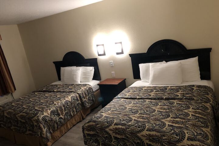 Room 67 of 125