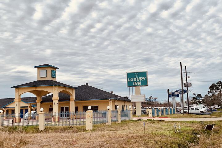 Luxury Inn & Suites Liberty