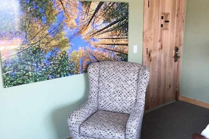 Room 28 of 70