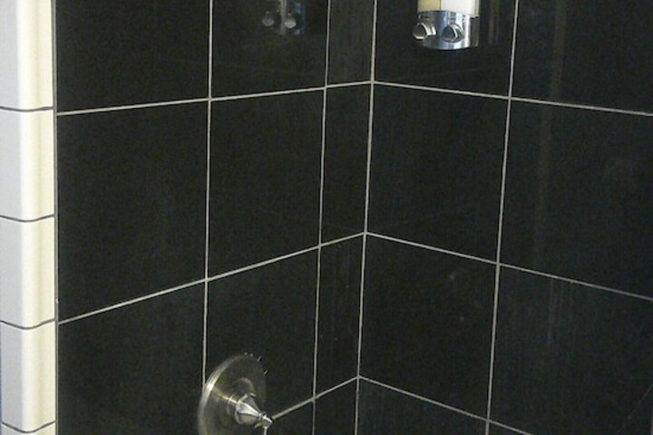 Room 103 of 154