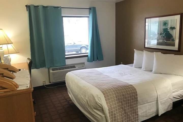 Room 14 of 22