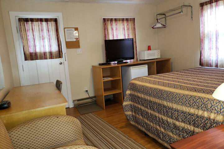 Room 51 of 79