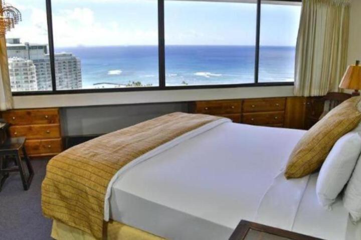 Marina Tower Waikiki