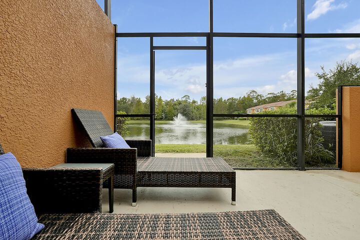 Regal Oaks Resort Vacation Townhomes by IDILIQ