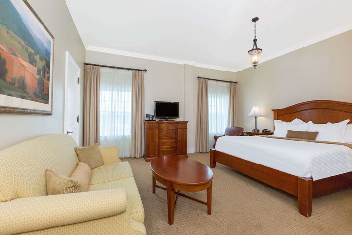 Room 18 of 42