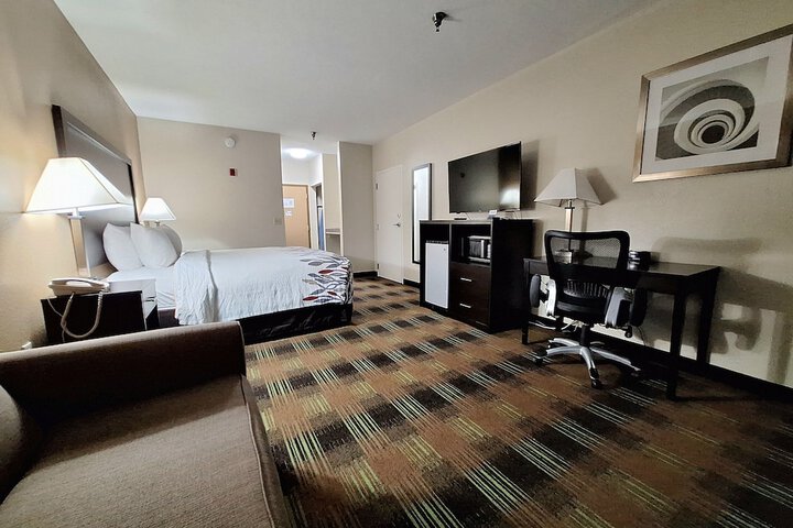 Room 25 of 34