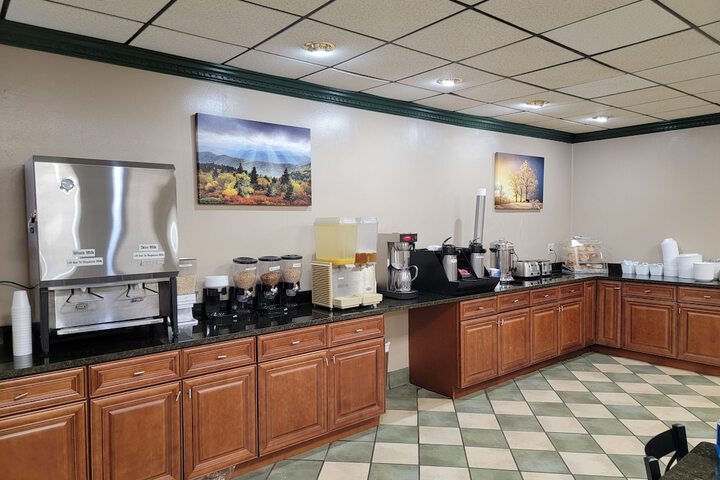 Breakfast/Coffee Service 14 of 21