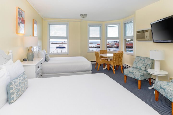 Room 92 of 119