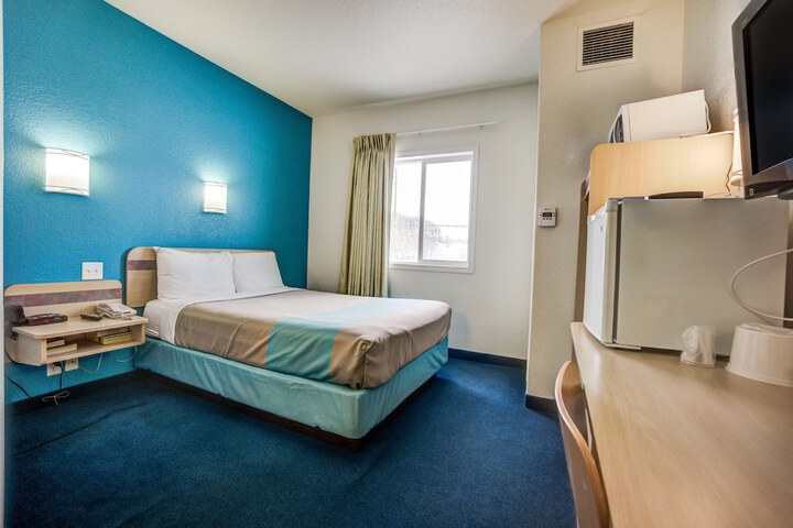 Room 31 of 44