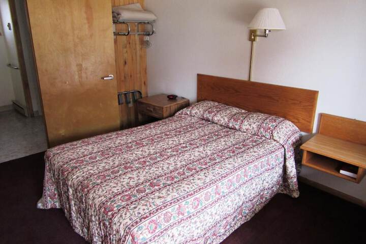 Room 22 of 46