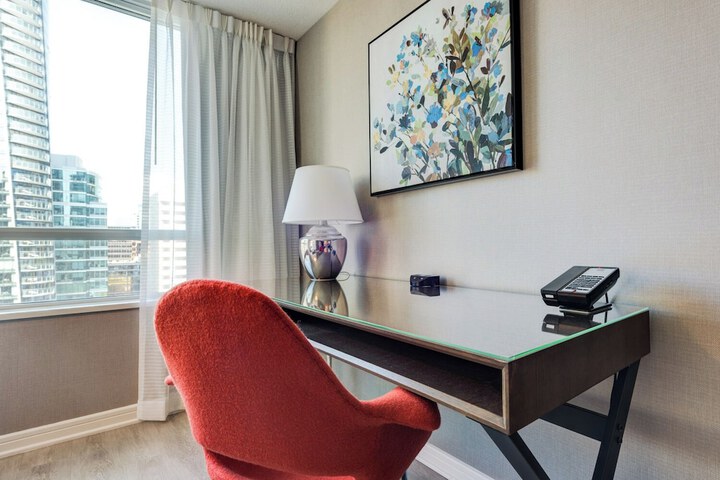 Room 35 of 40