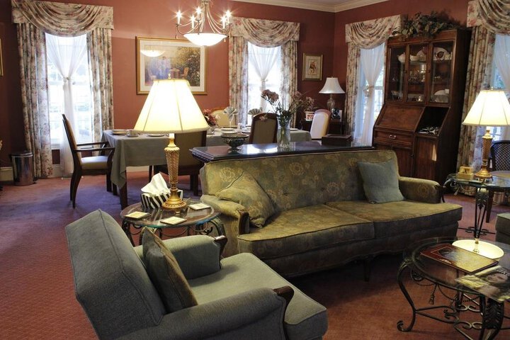 JOHNS GATE GOURMET BED AND BREAKFAST