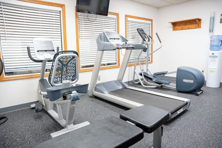 Coshocton Village Inn and Suites