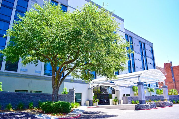 Holiday Inn Alexandria - Downtown by IHG