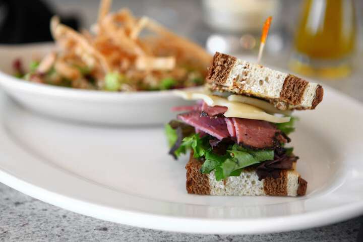 Dining 88 of 103