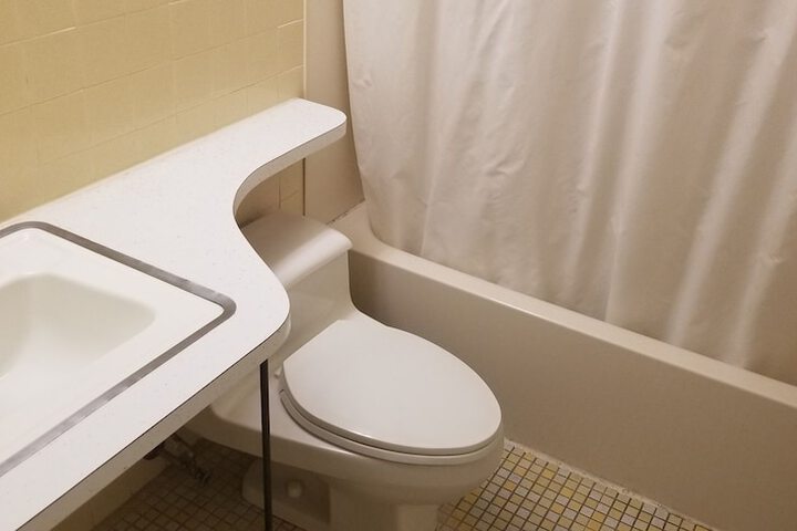 Room 10 of 15