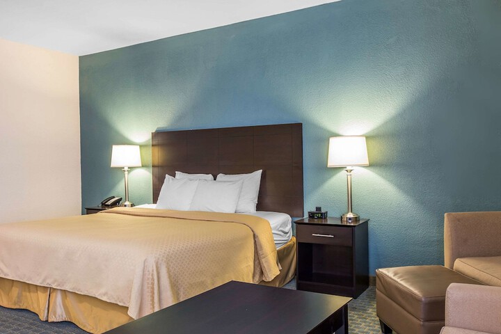 Room 21 of 30
