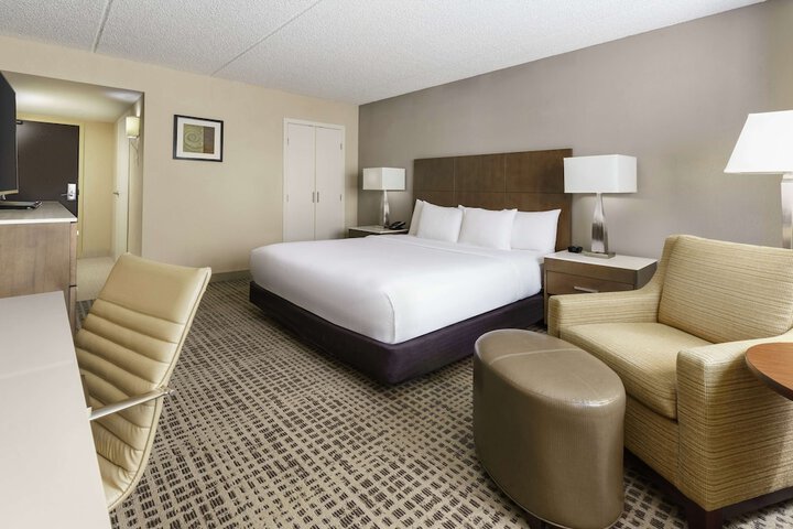 Room 21 of 37