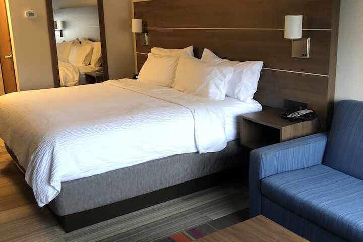 Holiday Inn Express Mt. Vernon by IHG