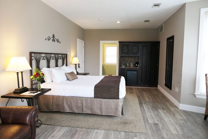 Room 21 of 30