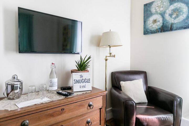 Room 42 of 96